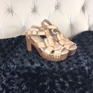 Leather wood heels sandals